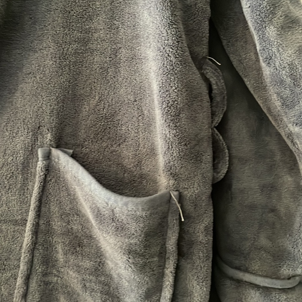 Sweater Like Robe - Picture 4 of 5